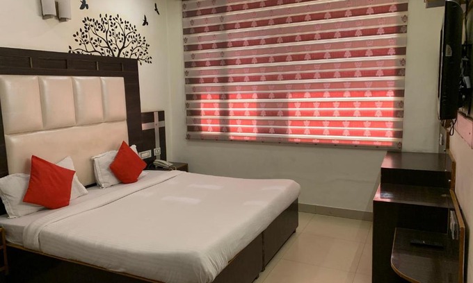 Sector 22 Hotel | Hotel Citi Heights