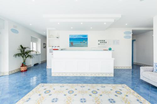 San Felice Circeo Hotel | Hotel Corallo Circeo