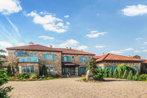 Grodzisk Mazowiecki Hotel | Hotel Cyprus