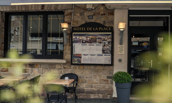 Aunay-sur-Odon Hotel | Hotel De la Place