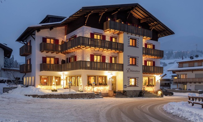 Monguelfo Hotel | Hotel Dolomiten