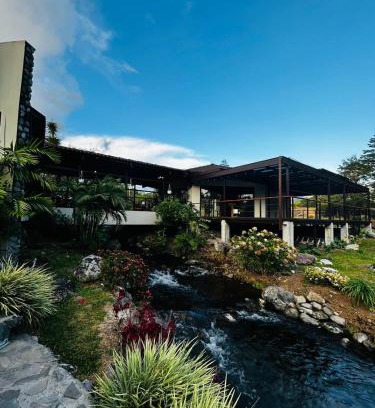 Volcan Hotel | Hotel Dos Rios