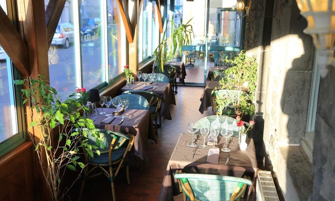 Mauriac Hotel | Hotel Ecu de France