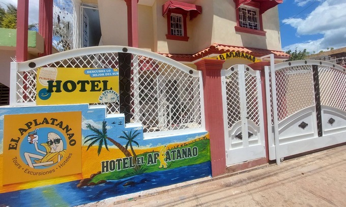 Pedernales Hotel | Hotel Elaplatanao