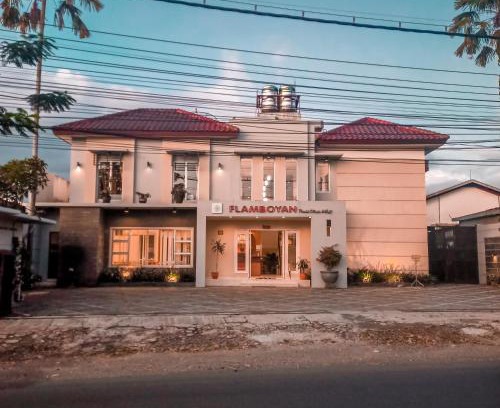 Jember Hotel | Hotel Flamboyan