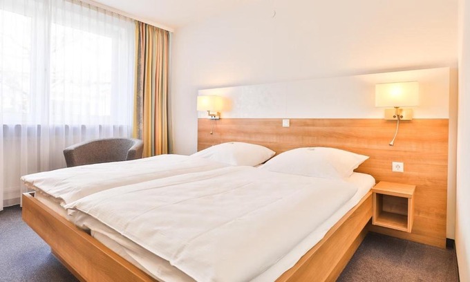 Boetzingen Hotel | Hotel-Gasthaus "Krone"