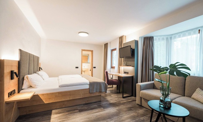 Ihringen House | Hotel Goldener Engel