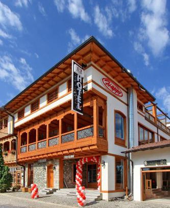 Mejë Hotel | Hotel Happy