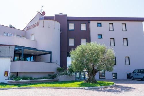 Nogarole Rocca Hotel | Hotel HDomus