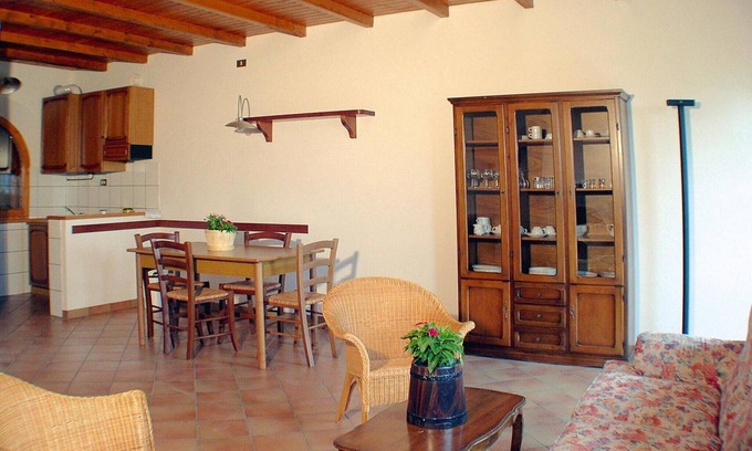 Montelparo Apartment | Hotel in Marche with Scenic Hiking Trails