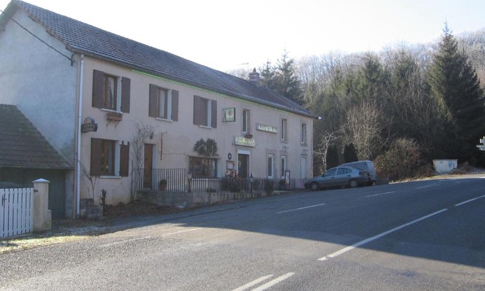Lalizolle Hotel | Hotel La Croix des Bois