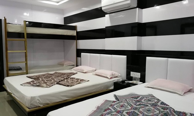 Diu Hotel | Hotel Laabh