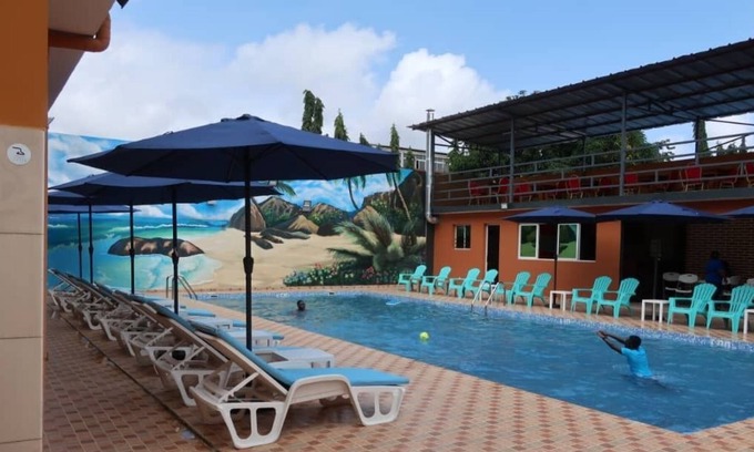 Yopougon Hotel | Hotel Lamirol