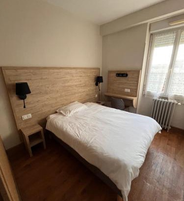 Vic-Fezensac Hotel | Hotel Le D'artagnan