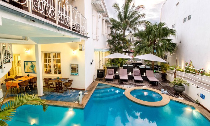 Saint-Denis Hotel | Hotel le Juliette Dodu