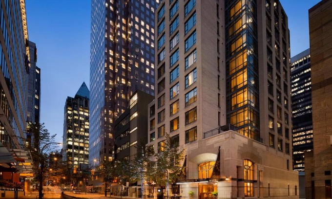 Central Hotel | Hotel Le Soleil by Executive Hotels