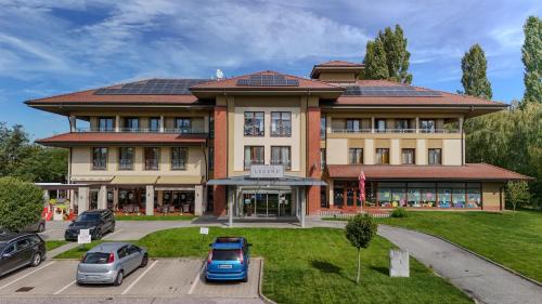 Dunajska Streda Hotel | Hotel Legend