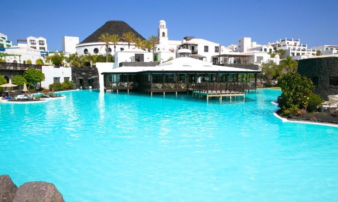 Playa Blanca Resort | Hotel LIVVO Volcán Lanzarote