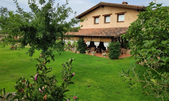 Villanueva De La Vera Hotel | Hotel Llano Tineo
