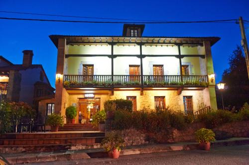 Santillana del Mar Hotel | Hotel Los Angeles