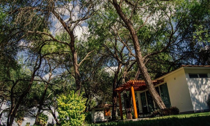 La Huasteca Hotel | Hotel Los Lirios