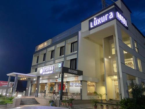 Sidhpur Hotel | Hotel Luxura