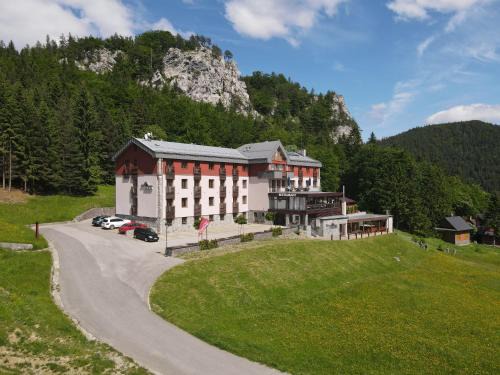 Ruzomberok Hotel | Hotel Malina-Ski Resort-SKI-IN & SKI-OUT