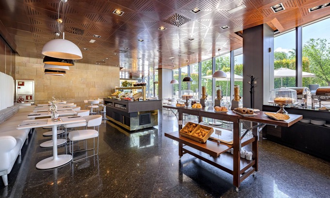 Alameda de Osuna Hotel | Hotel Maydrit Airport