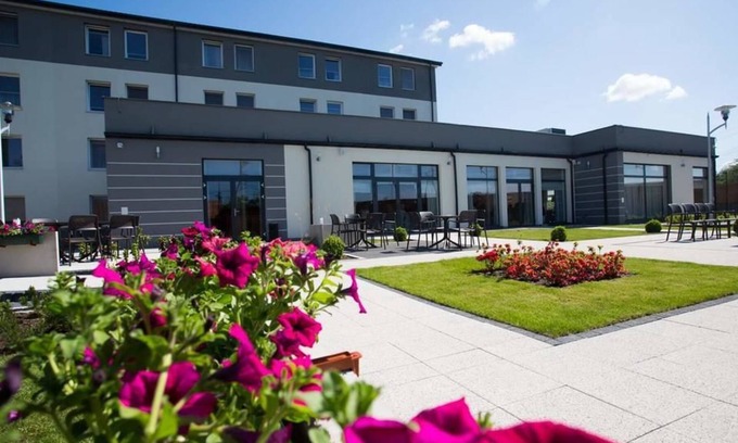 Nowy Dwor Mazowiecki Hotel | Hotel Mazovia