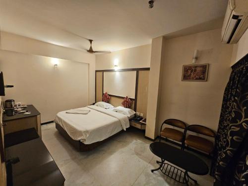 Erode Hotel | HOTEL MERILIN