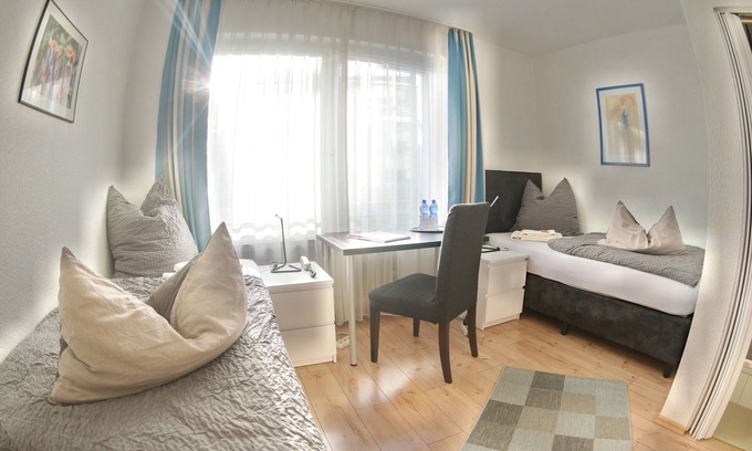 Deutz Hotel | Hotel Merlin