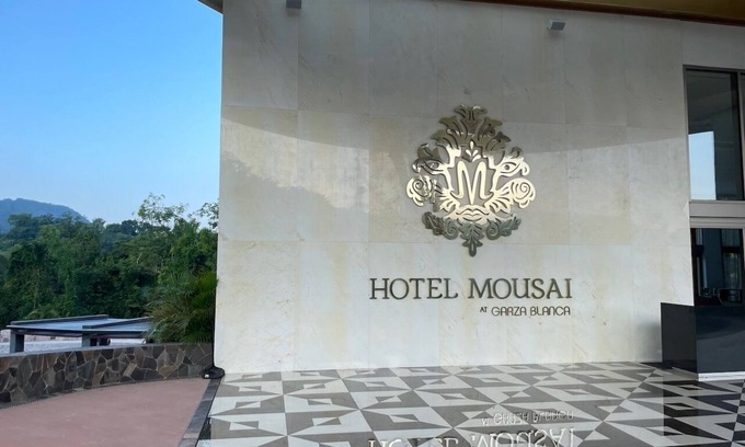 Mismaloya Hotel | HOTEL MOUSAI PUERTO VALLARTA - ADULTS ONLY : Many different suite configurations
