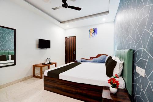 Raebareli Hotel | Hotel O Alankrita Resort