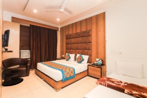 Karol Bagh Hotel | Hotel O" Delhi-Near Karol Bagh Metro Station