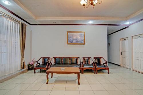 Pasir Pengaraian Hotel | Hotel O Penginapan Rokan Permai Syariah