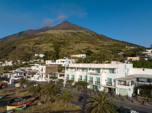 San Vincenzo Hotel | Hotel Ossidiana Stromboli Center