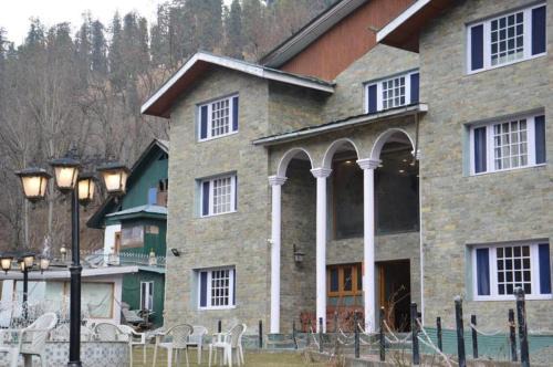 Laripora Hotel | Hotel Outlook