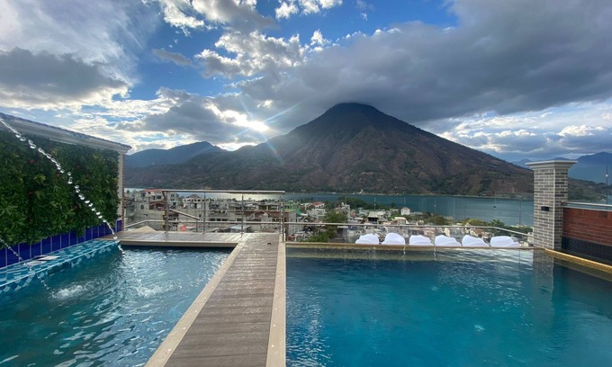 Santiago Atitlan Hotel | Hotel Palmera Dorada