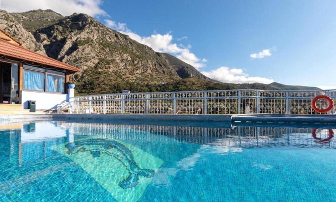Medina of Chefchaouen Hotel | Hotel Parador