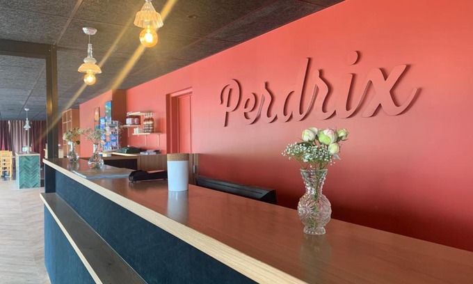 Besse-et-Saint-Anastaise Hotel | Hotel Perdrix