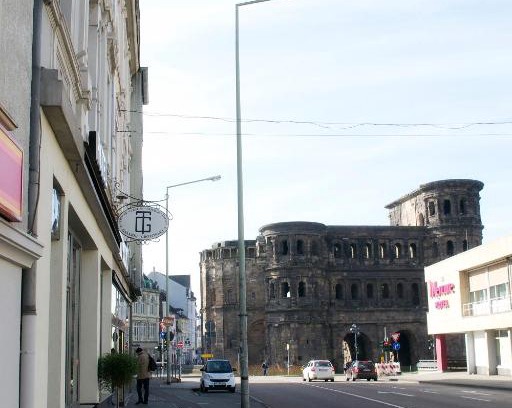 Maximin Hotel | Hotel Porta Nigra