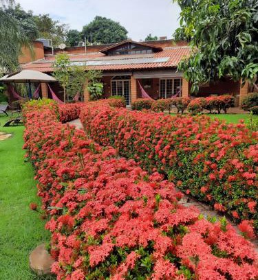 Sertaozinho Hotel | Hotel Pousada Chalé das Flores