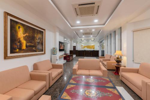 Lumbini Hotel | Hotel Ratnasambhava
