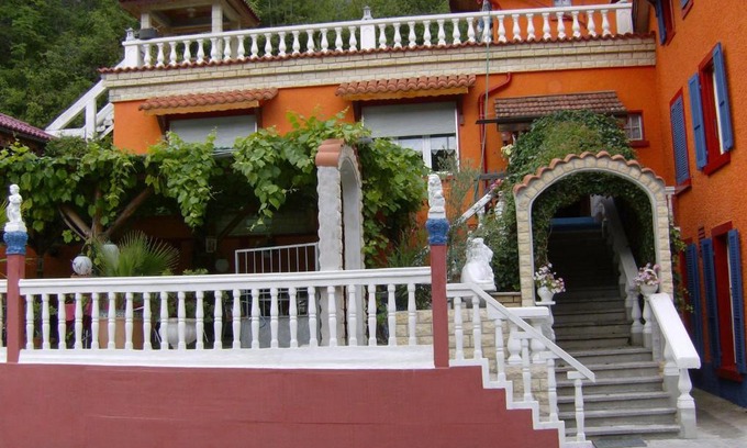 Kleinlutzel Bed & Breakfast | Hotel-Restaurant Don Pepe
