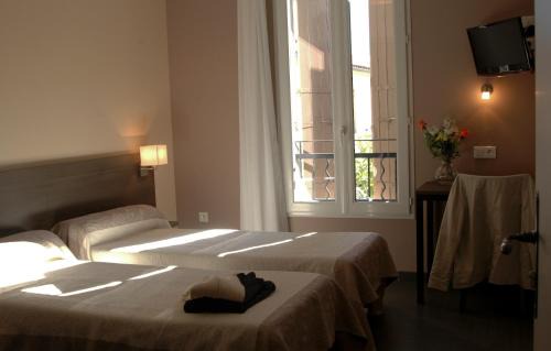 Orgnac-l'Aven Hotel | HOTEL RESTAURANT LES STALAGMITES