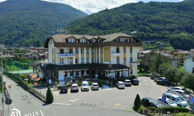 Cosio Valtellino Hotel | Hotel Rezia Valtellina