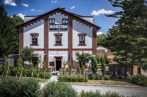 Moravsky Krumlov Hotel | Hotel Rokiten