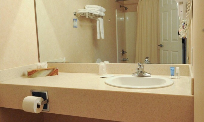 Yuma Hotel | Hotel room with TWO QUEEN BEDS and attached, private bathroom.