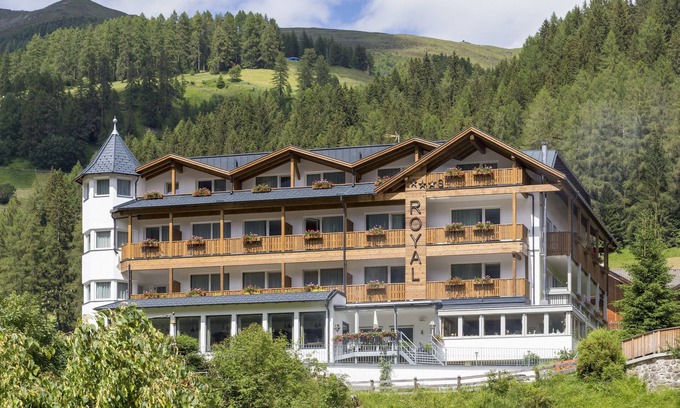 Sesto Hotel | Hotel Royal