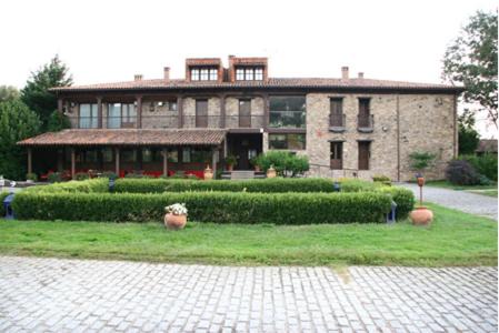 Arroyomolinos de la Vera Hotel | Hotel Rural Peña Del Alba